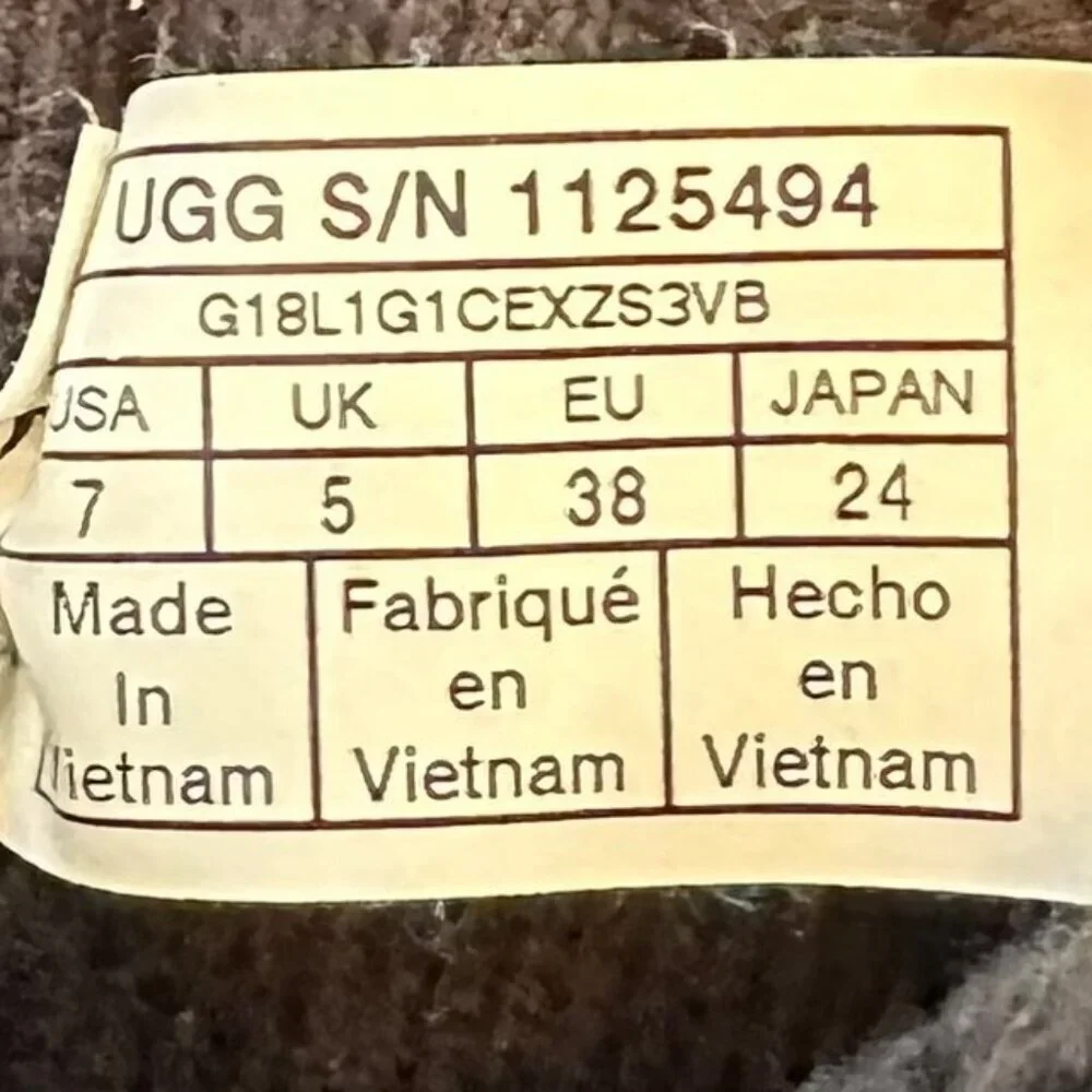 UGG Shaina Black Suede Sweater Boot Size 7